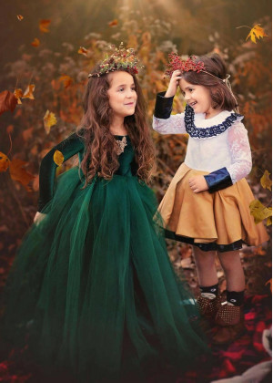 Long Sleeves Emerald Green Velvet Tulle Flower Girl Dress